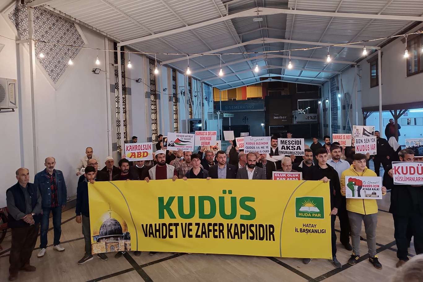 Mescid-i Aksa'ya yapılan saldırılar Hatay'da telin edildi Mescid-i Aksa'ya yapılan saldırılar Hatay'da telin edildi